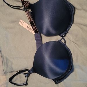 Victoria's secret push up bra 34B
